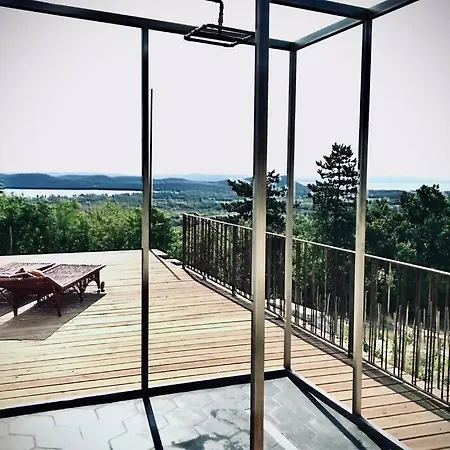 A Szaka - Hegyi - Preshaz Apartment *